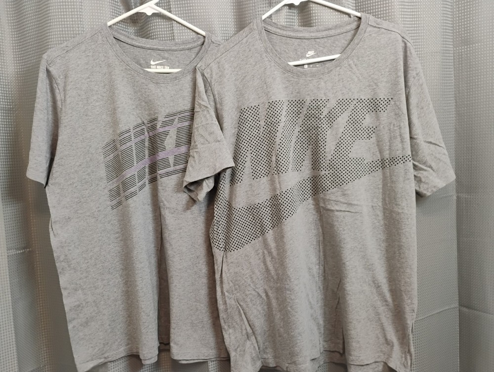 LOT OF 2 MENS THE NIKE TEE SHIRTS GRAY BOTH SIZE XL