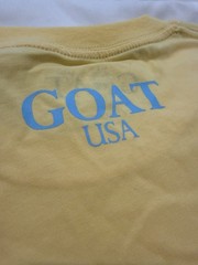 Men’s GOAT USA T-shirt Size Lg Yellow Short Sleeve