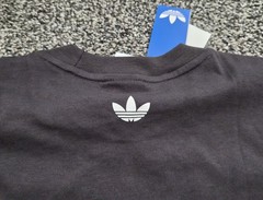 Adidas Originals Racing Helmet Graphic Tee Men’s Small Utility Black F1 NWT