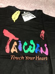 New, T shirt, colorful prints: “Taiwan, touch your heart” Black XL