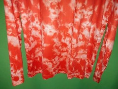5286) NWOT COLUMBIA medium red tie-dye polyester knit t-shirt long sleeve new