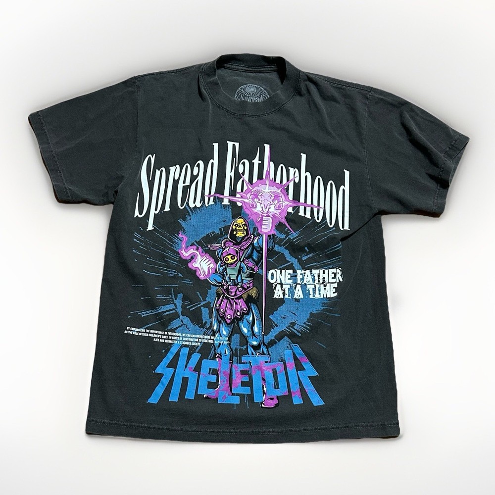 SPREAD FATHERHOOD Skeletor “One Father at a Time” Graphic T Shirt Men’s Medium
