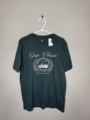 Men’s Gap Tee Shirts – 6 Tees – Assorted Colors – Size Small