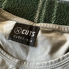 Cuts T-Shirt Lot Multicolor Curve-Hem & Split-Hem XL/L Sizes