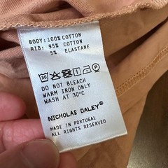 NICHOLAS DALEY Crew Neck T-Shirt Mens Sz M Apricot Calypso Graphic Tee SS Cotton