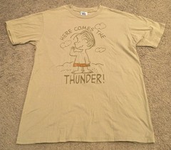 Junk Food Peanuts Linus Here Comes The Thunder Brown T-Shirt Men’s Small