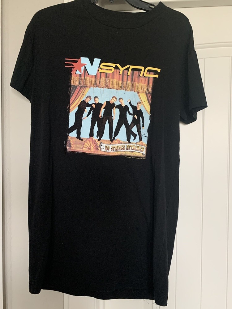 *NSYNC “No Strings Attached” Men’s Black Graphic T-shirt On *NSYNC Label Sz XS