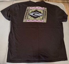 Rip Curl Inceptions t-shirt features a colorful graphic print black L ss crew