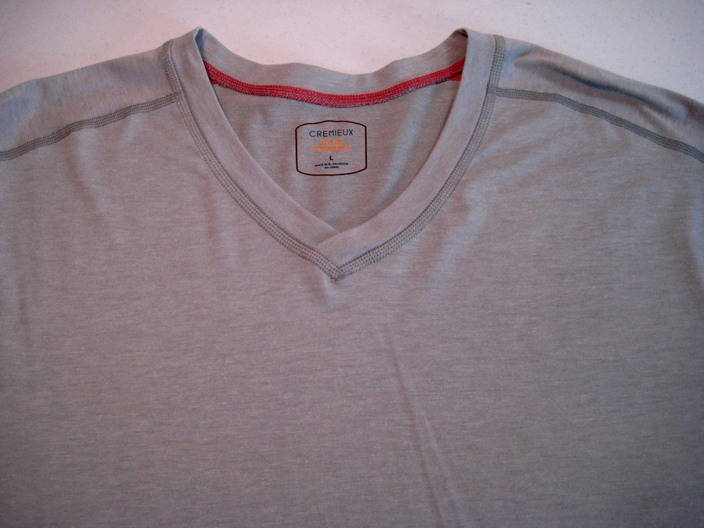 EUC- CREMIEUX CLUB 38 PERFORMANCE V-Neck Multi-Blended Taupe T-Shirt Size Large