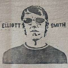 ELLIOTT SMITH Alt Rock Singer Songwriter T-Shirt. MEDIUM Preowned NV