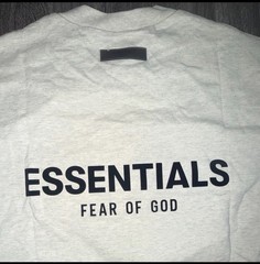 Fear of God Essentials T-Shirt SS22 Light Oatmeal – 100% Authentic