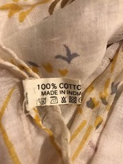 WOMENS SCARF. LARGE 100% COTTON. LIGHT & COMFORTABLE TO WEAR