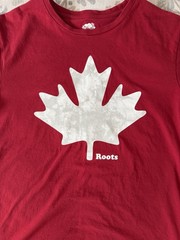 Roots Red Maple Leaf Graphic Cotton Knit Crew Neck Short Sleeve Men’s T-Shirt