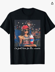 Just Here for The Wieners Funny 4th of July Girl Face Meme T-Shirt
