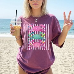 Cute Crab T-Shirt Coastal Beach Style Summer Graphic Tee Preppy Sea Life Gift