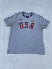 Nike USA Olympics T-Shirt Large Gray United States Seal Patch Swoosh