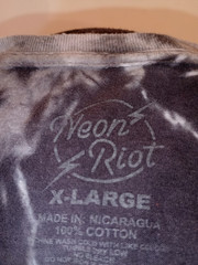 Neon Riot Visions Men’s XL Gray Tie Dye Short Sleeve T-Shirt.