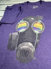 GENTLY WORN Teepublic XXL Purple Rainbow Gas Mask Tshirt