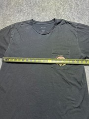 Mens LG Active T Shirt w/ front pocket & floral print on the pocket