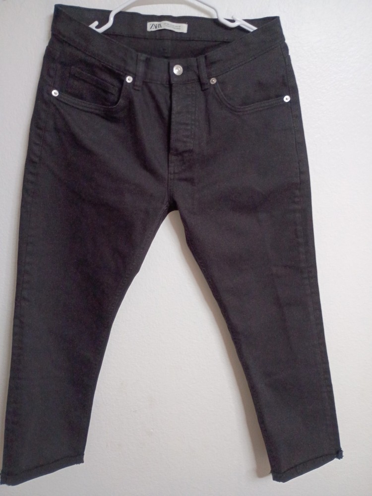 ZARA Women’s Black Denim Jeans Raw Hem 5-Pocket Design Solid Dark Wash