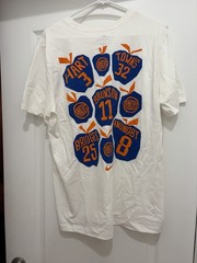Sizes L & XL | EXCLUSIVE New York Knicks White Apple Tee | SOLD IN NIKE TRUCK