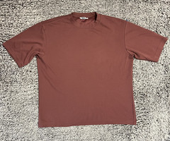 Uniqlo AIRism Shirt Adult Large Red Short Sleeve Oversized Crew Neck Dark Wash