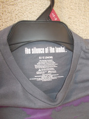 THE SILENCE OF THE LAMBS NEW MOVIE LOGO MENS T-SHIRT SIZE (S) 34″/36″ DATED 2025