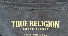 True Religion Men’s Tee Shirt Metallic Front Design Size XL 100% Cotton New/Tags
