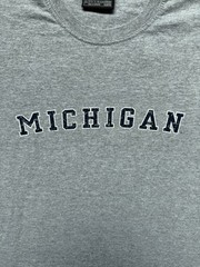 Vintage Steve & Barrys Michigan Wolverines Logo Spellout Tshirt Men’s Medium