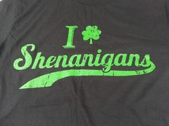 NEW NWT I Love Shenanigans Shamrock Clover Irish Green Black Size Large