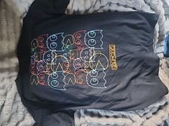 Pac man T-shirt Black With multicolored, size L . C- life group limited