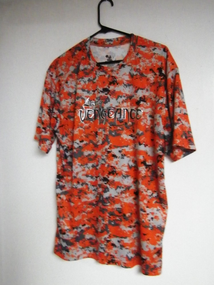 Badger Mens LARGE Digital Camo T-Shirt Camouflage Dry wicking Shirts POLYESTER