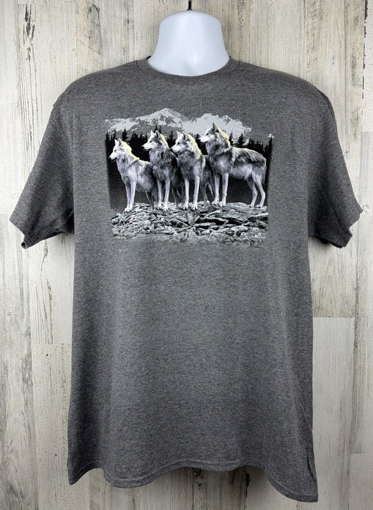 Wolf Nature Wildlife T-Shirt Large (21”x29”)