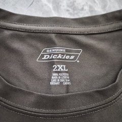Dickies Genuine Green Men’s Long Sleeve Crew Neck Pocket T-Shirt 2XL