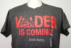 STAR WARS VADER is Coming Look Busy Retro Darth Vader T Shirt Large Lge L NEW