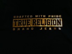 New TRUE RELIGION Men’s Short Sleeve T-Shirt X-LARGE Black w/Gold MSRP $59.00