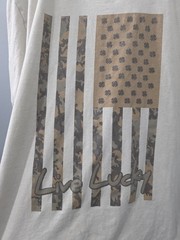 Black Clover Live Lucky SS Tee Desert Camo Flag Patriotic XL