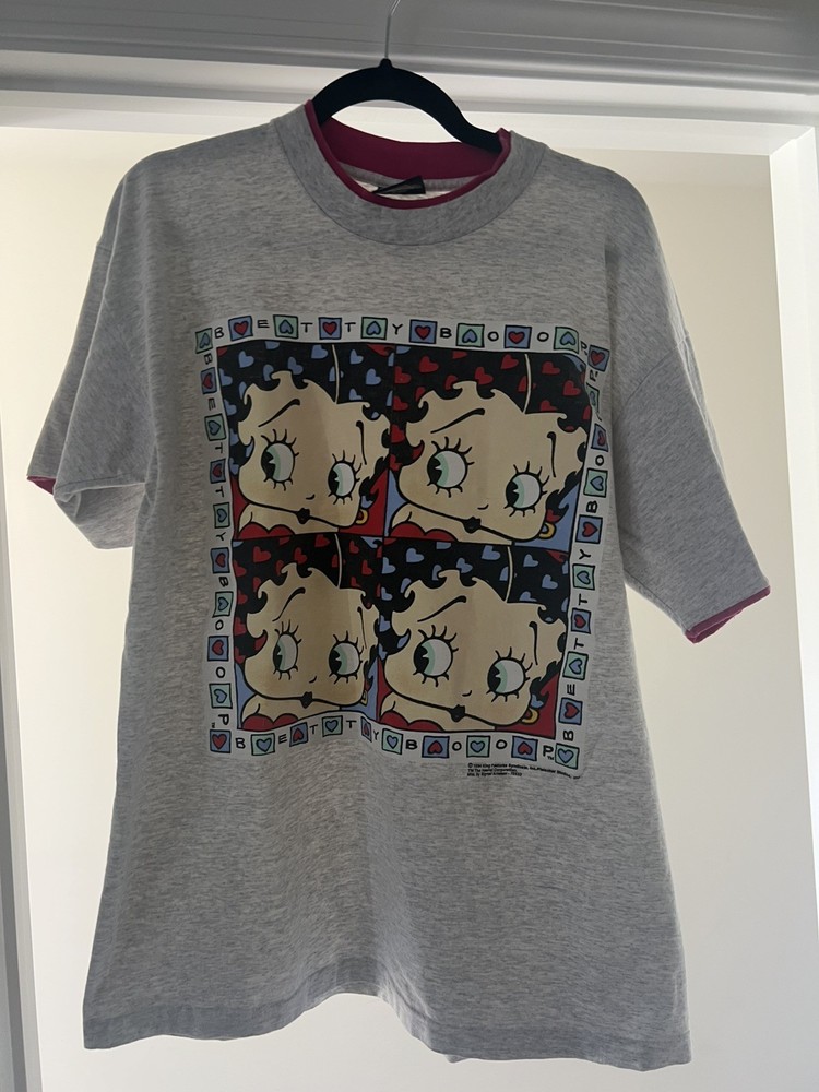 vintage Layered 90s Betty Boop shirt – sz L – single stitched 1994 tee