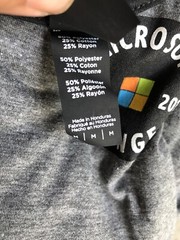 MICROSOFT LOUNGE (2012) Official Los Angeles California Raglan T-Shirt Sz Medium