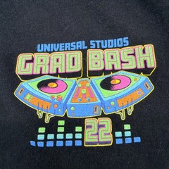 Universal Studios T-shirt Men M Black Graphic Print Logo 100% Cotton.#44861