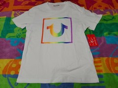 NEW True Religion White Rainbow/Pride Color Horseshoe Logo Tshirt SZ Large