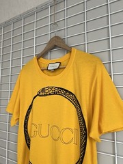 Gucci Ouroboros Snake Logo Printed T-Shirt Men Size M Yellow Cotton Short Sleeve
