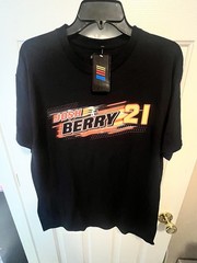 Men’s Checkered Flag Sports Black Josh Berry Name & Number T-Shirt Size Large