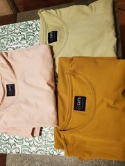 Cuts Clothing/ 3 Pieces Set Crew Elongated Stretch Shirt. Size L