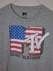 MTV Music Television T-Shirt USA American Flag Print Tee Large (42/44)