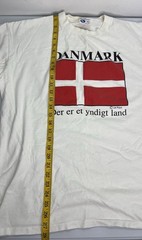 Vintage 90’s Denmark Danmark T-Shirt There Is A Lovely Land Size XL