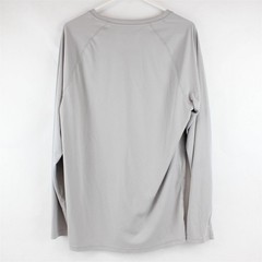 Light Gray Long-Sleeved Activewear T-Shirt Men’s Large