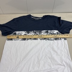 Desert Dunes “Choose Your Own Destination”Men’s Graphic T-Shirt Large NWT