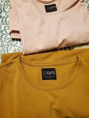 Cuts Clothing/ 3 Pieces Set Crew Elongated Stretch Shirt. Size L