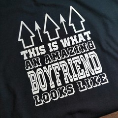 Amazing Boyfriend T-Shirt (Birthday Christmas Anniversary Gift)